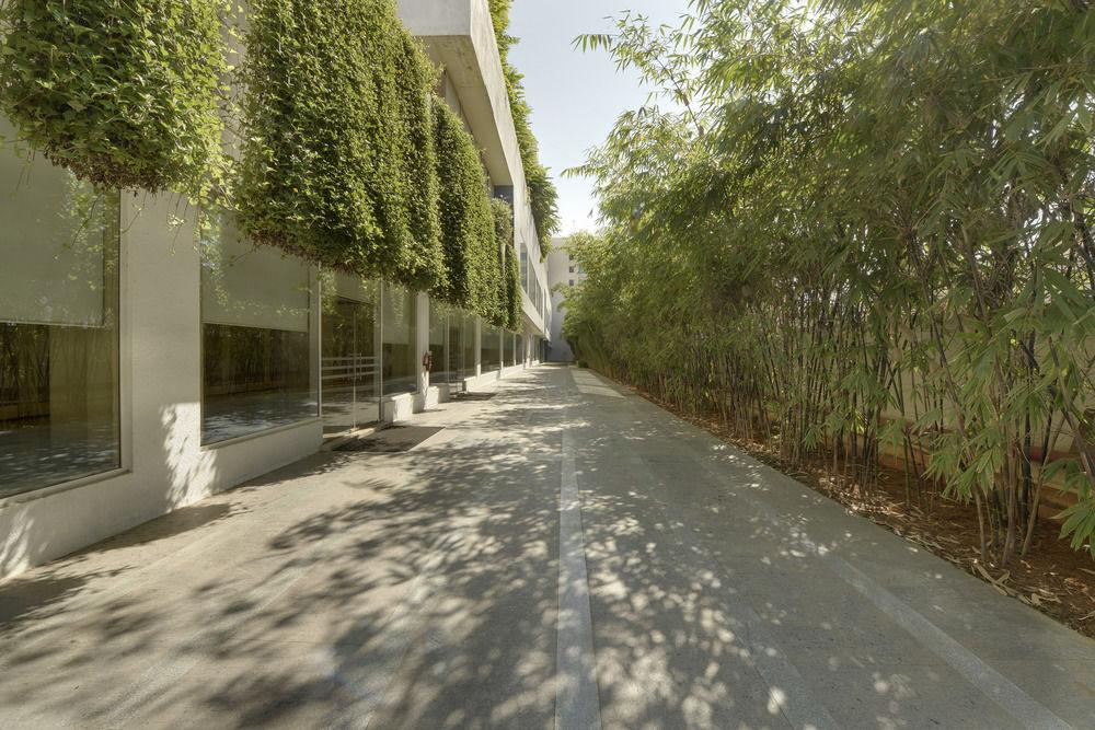 Radisson Blu Bengaluru Outer Ring Road Hotell Eksteriør bilde
