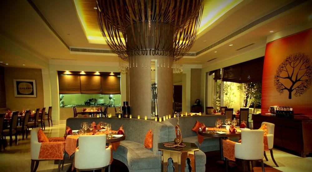 Radisson Blu Bengaluru Outer Ring Road Hotell Eksteriør bilde