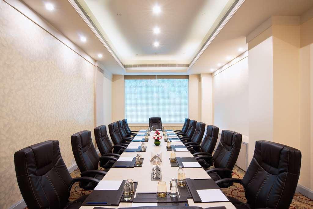 Radisson Blu Bengaluru Outer Ring Road Hotell Fasiliteter bilde
