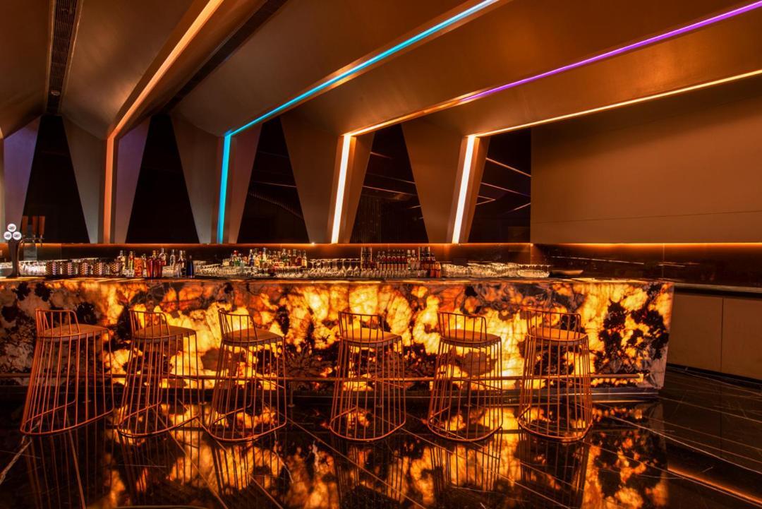 Radisson Blu Bengaluru Outer Ring Road Hotell Eksteriør bilde