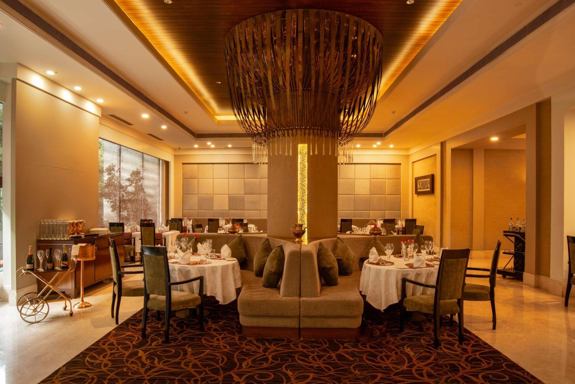 Radisson Blu Bengaluru Outer Ring Road Hotell Eksteriør bilde