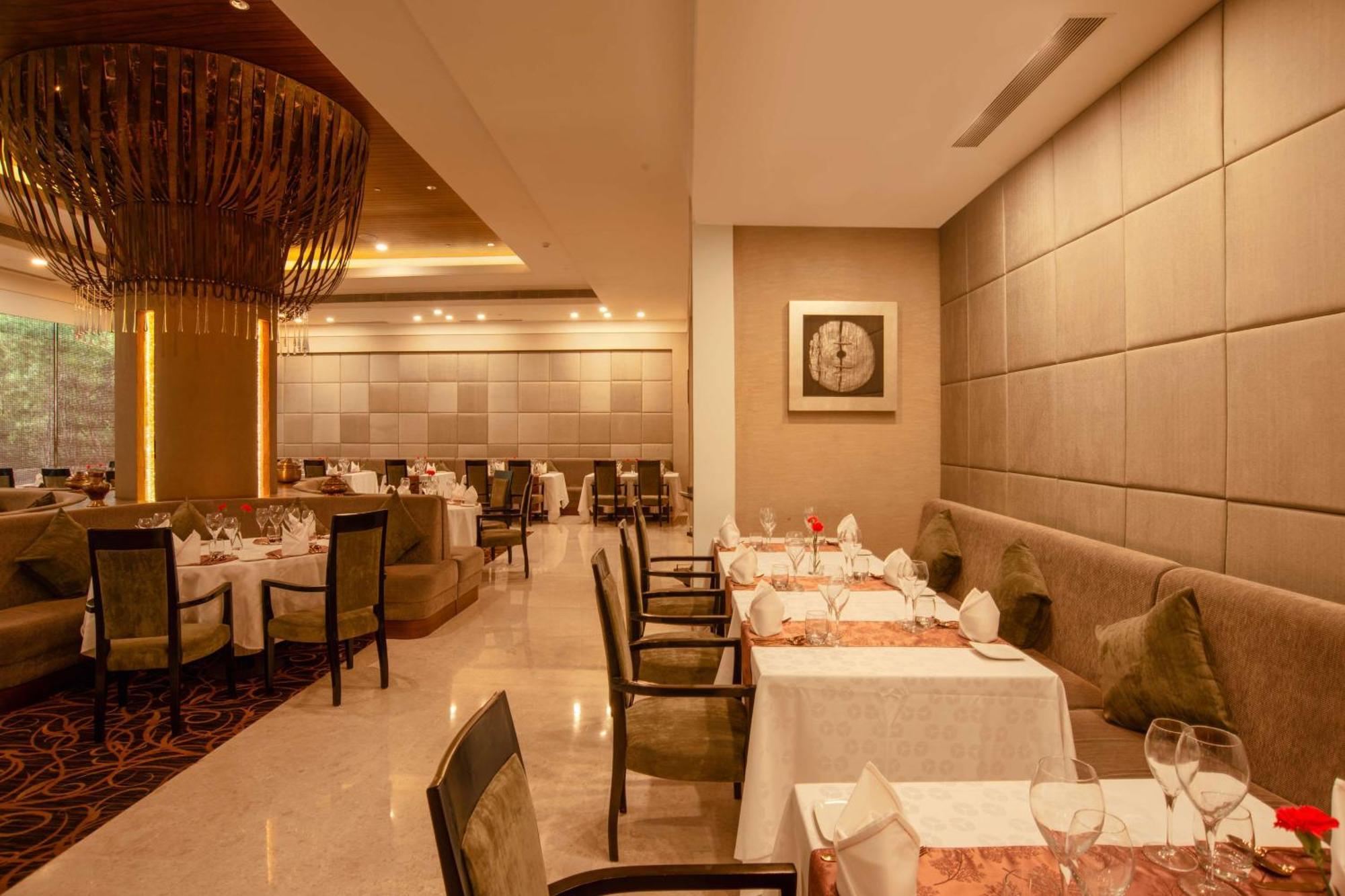 Radisson Blu Bengaluru Outer Ring Road Hotell Eksteriør bilde