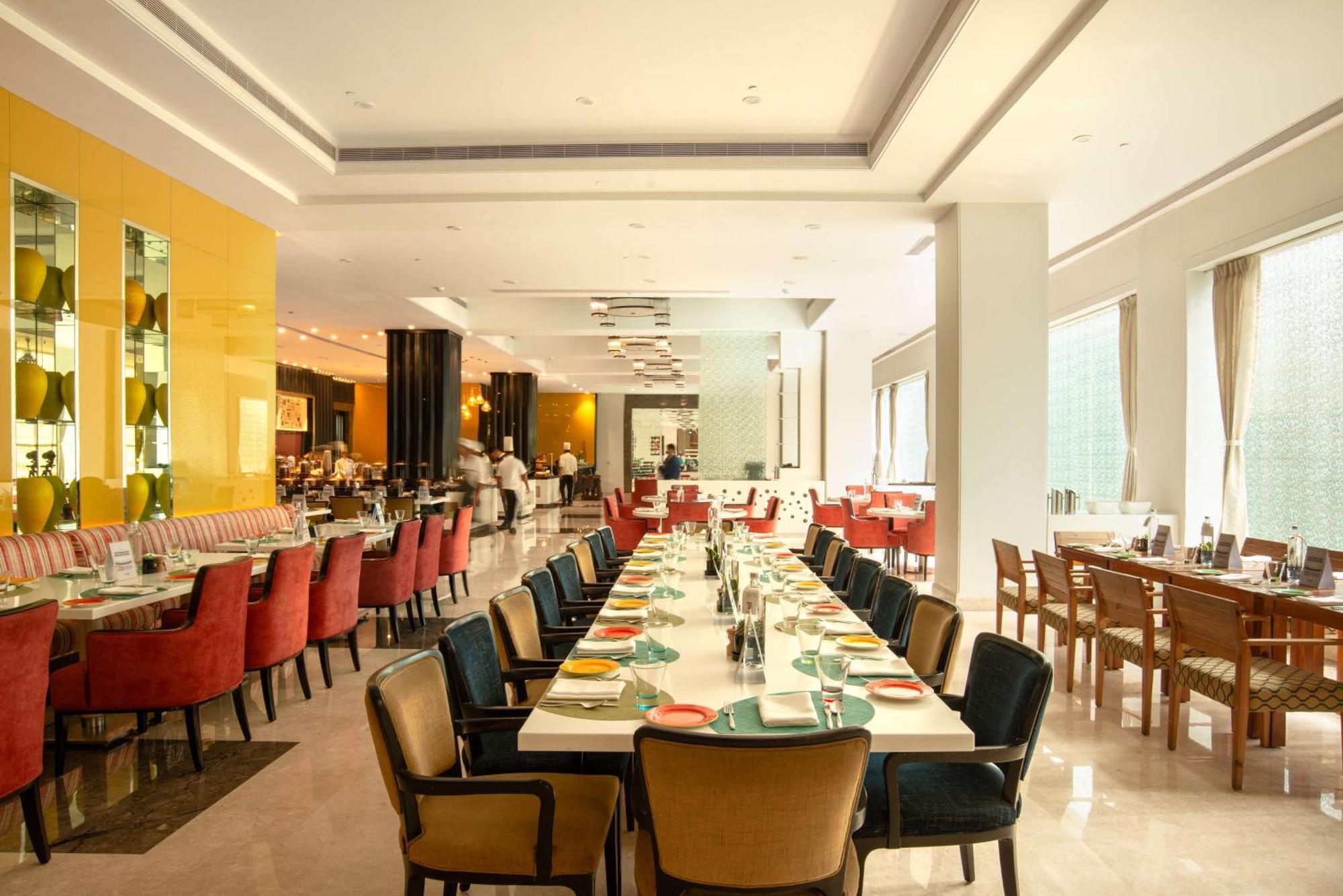 Radisson Blu Bengaluru Outer Ring Road Hotell Eksteriør bilde